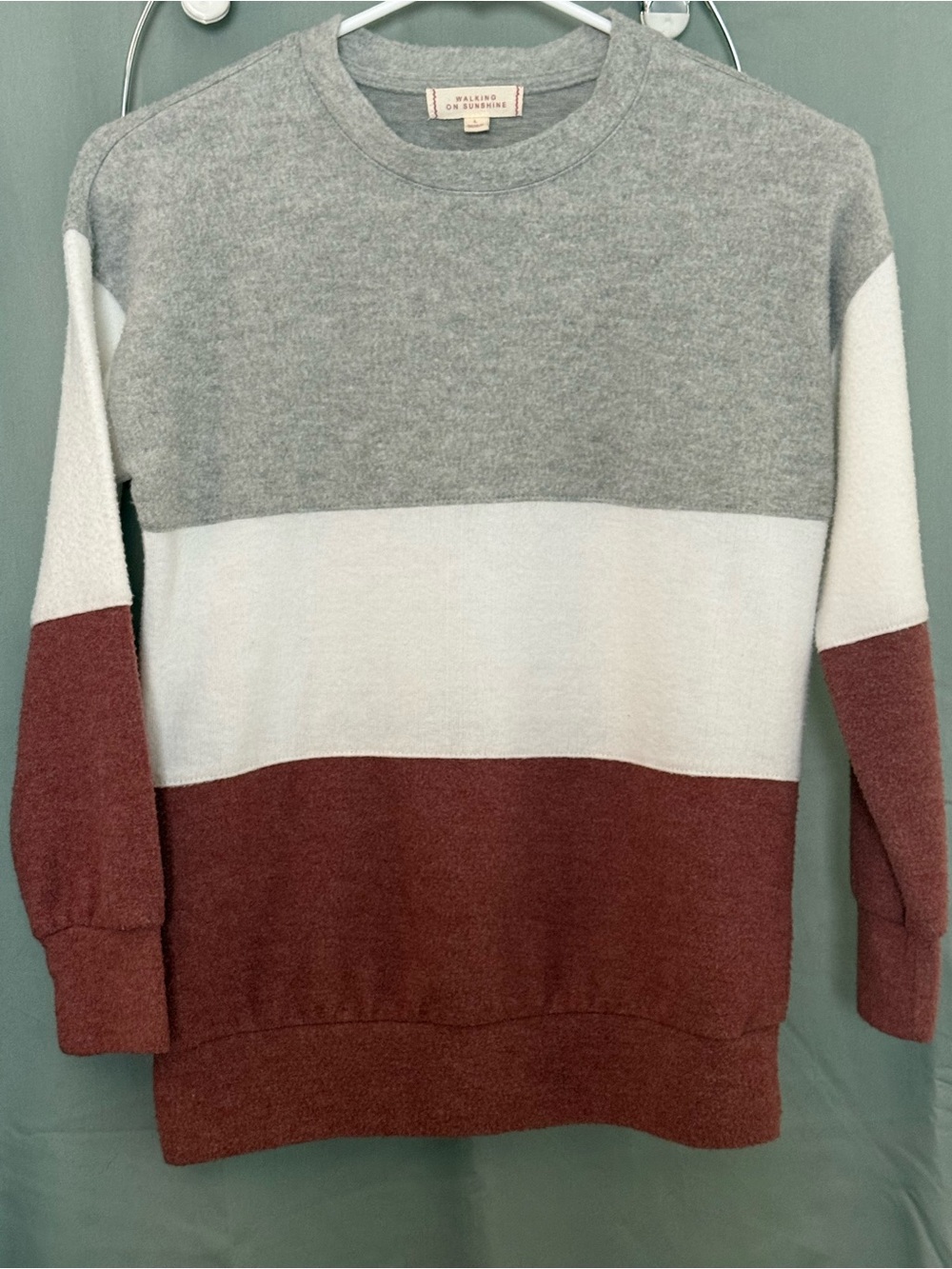 Walking on Sunshine Colorblock Sweater in Gray, White & Rust